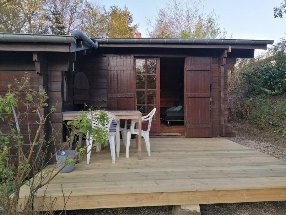 Chalet En Pleine Nature Au Bord D'Un Etang Lanvallay Екстер'єр фото