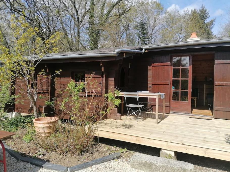 Chalet En Pleine Nature Au Bord D'Un Etang Lanvallay Екстер'єр фото